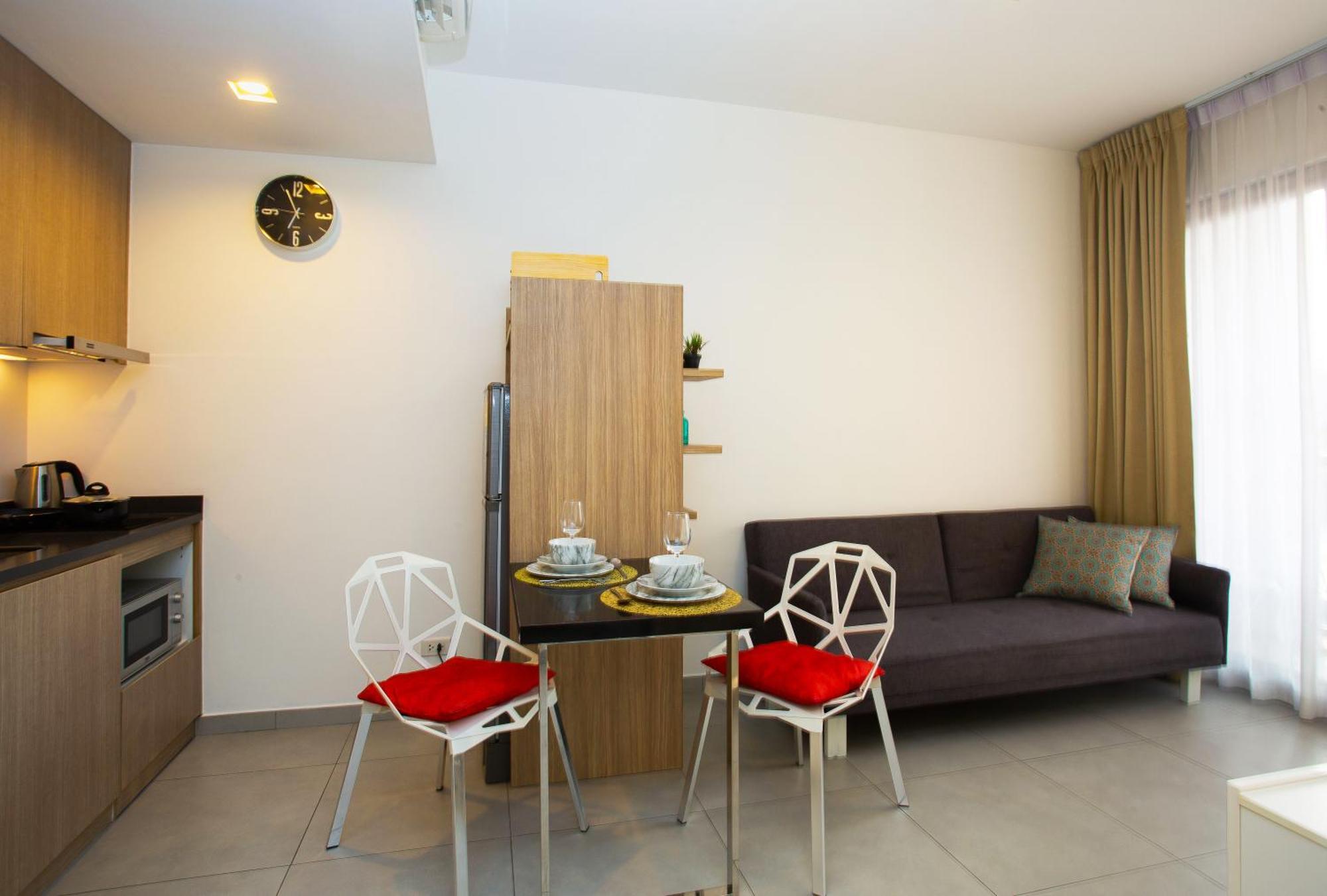 Unixx South By Gv Apartment